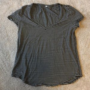 Lululemon love tee size 8